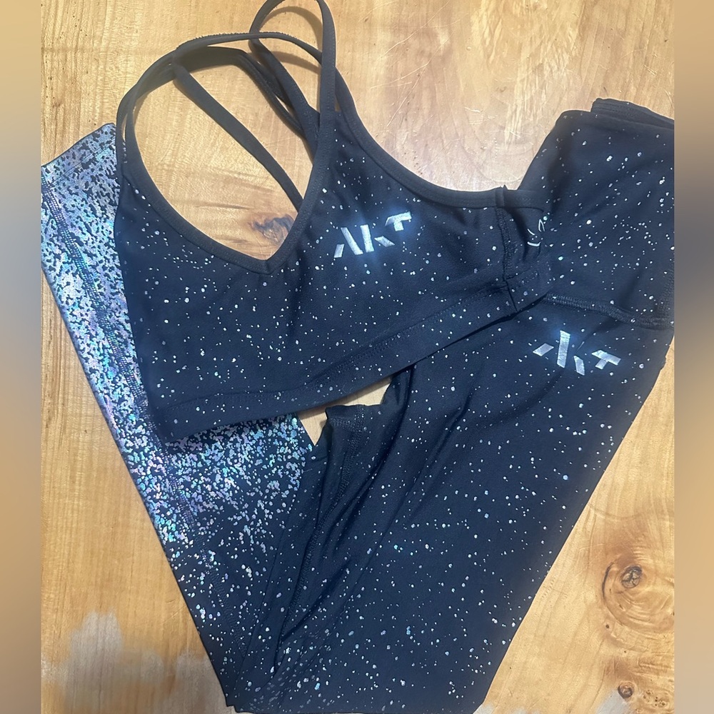 Beyond Yoga AKT set